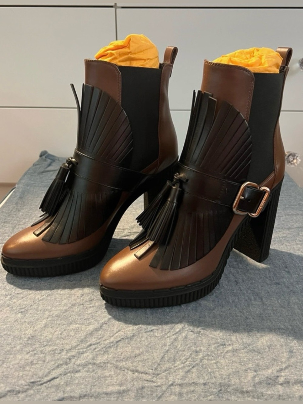 Tod's fringe leather ankle boots brown black block heel booties - Picture 3 of 11
